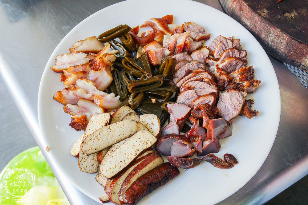 枋寮人氣小吃[榕樹下酸辣湯]30年在地饕客推薦的好滋味!人氣水餃常常提早完售!酸辣湯老饕必點!