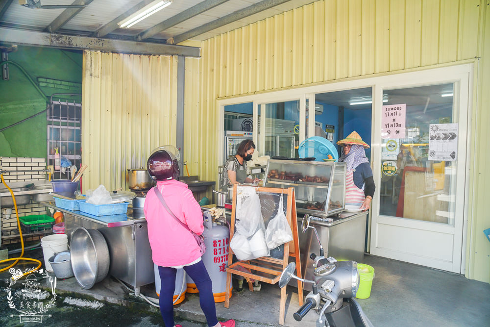 枋寮人氣小吃[榕樹下酸辣湯]30年在地饕客推薦的好滋味!人氣水餃常常提早完售!酸辣湯老饕必點!