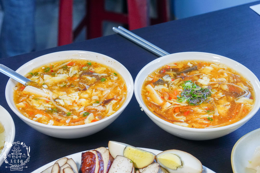 枋寮人氣小吃[榕樹下酸辣湯]30年在地饕客推薦的好滋味!人氣水餃常常提早完售!酸辣湯老饕必點!