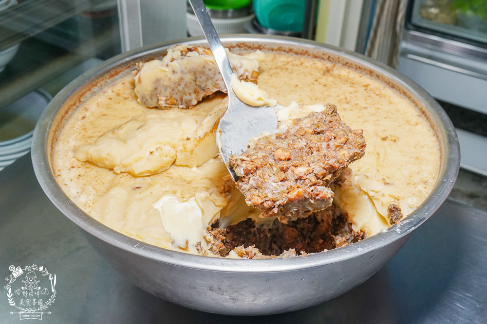 枋寮人氣小吃[榕樹下酸辣湯]30年在地饕客推薦的好滋味!人氣水餃常常提早完售!酸辣湯老饕必點!