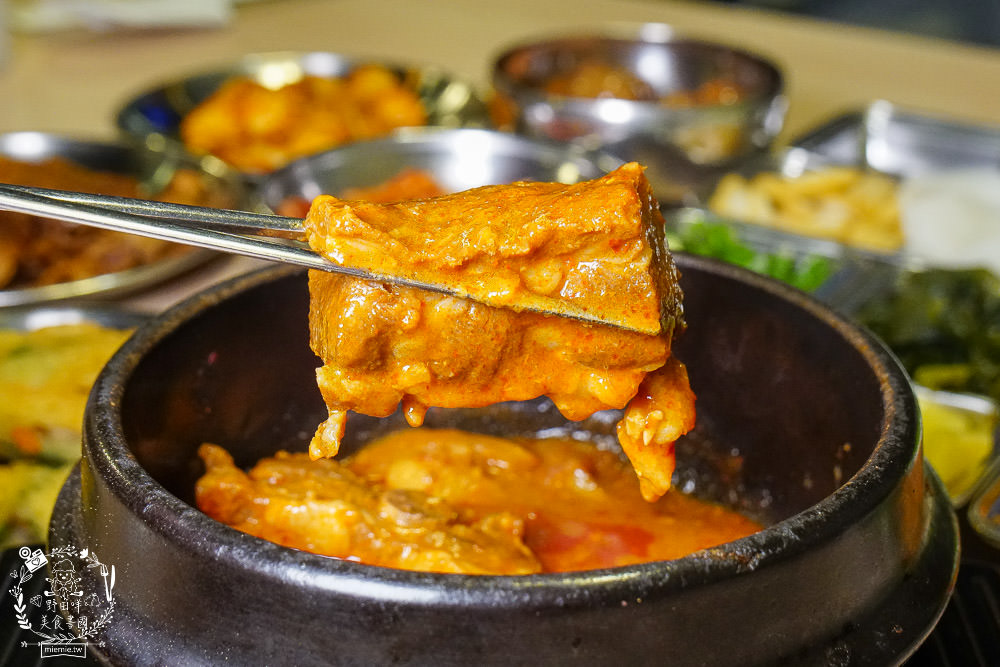 高雄[槿韓食堂韓式料理吃到飽]32種韓國料理吃到飽!怕辣的人也敢吃?!順便一起愛的迫降吧!