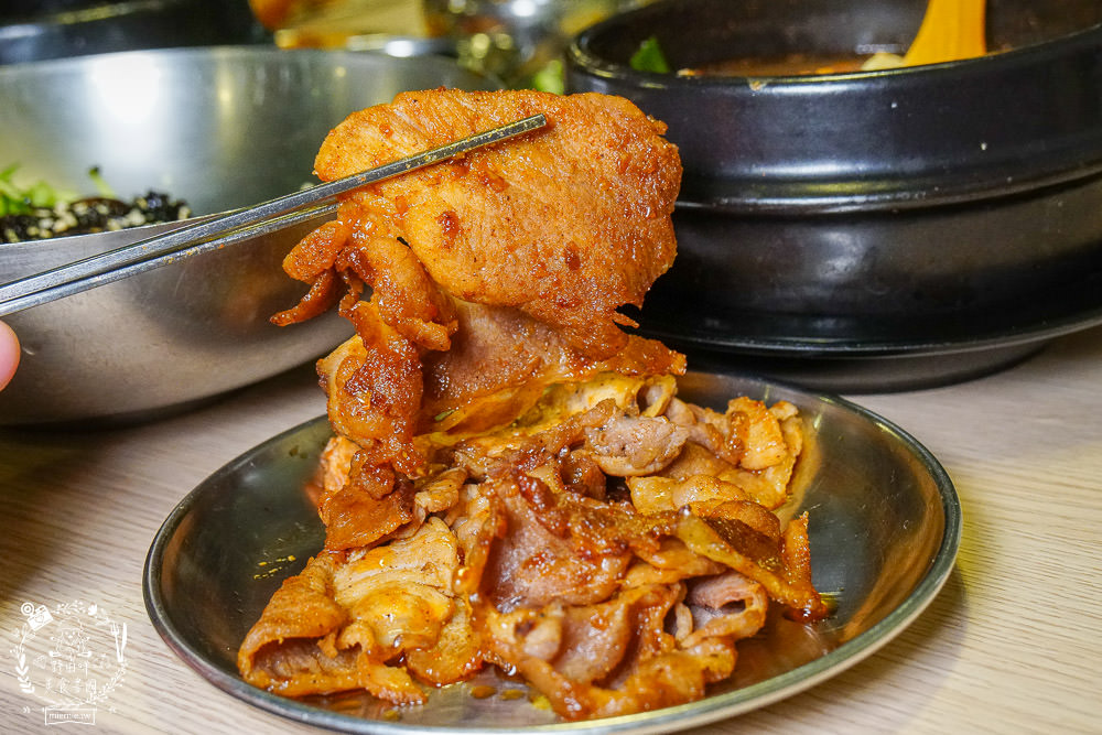 高雄[槿韓食堂韓式料理吃到飽]32種韓國料理吃到飽!怕辣的人也敢吃?!順便一起愛的迫降吧!