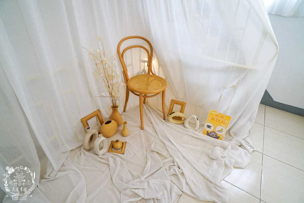 鳳山隱藏版咖啡廳[樹苒小鎮咖啡甜點店]純白簡約的浪漫下午茶甜點店!漫步調享受慵懶時光