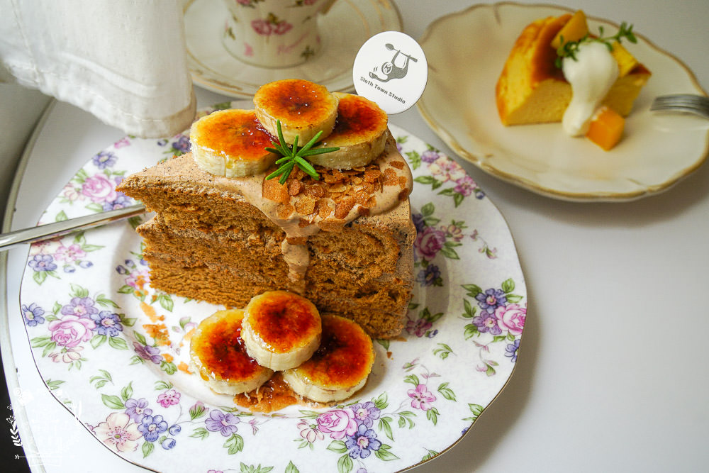 鳳山隱藏版咖啡廳[樹苒小鎮咖啡甜點店]純白簡約的浪漫下午茶甜點店!漫步調享受慵懶時光