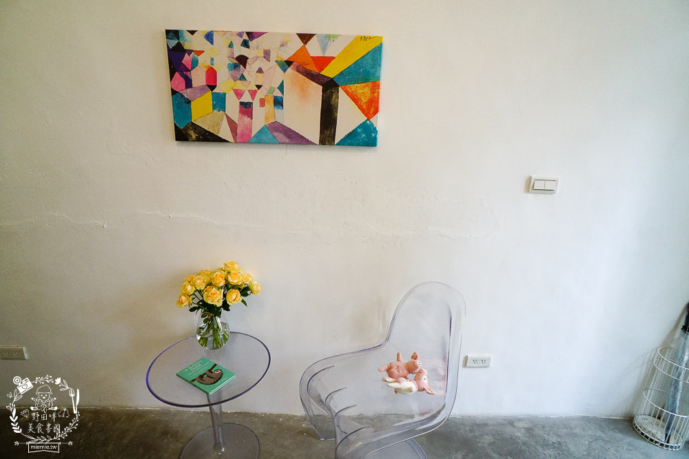 鳳山隱藏版咖啡廳[樹苒小鎮咖啡甜點店]純白簡約的浪漫下午茶甜點店!漫步調享受慵懶時光