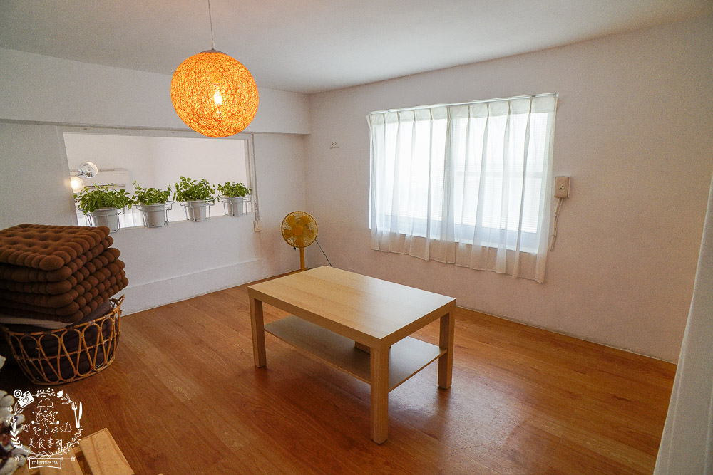 鳳山隱藏版咖啡廳[樹苒小鎮咖啡甜點店]純白簡約的浪漫下午茶甜點店!漫步調享受慵懶時光