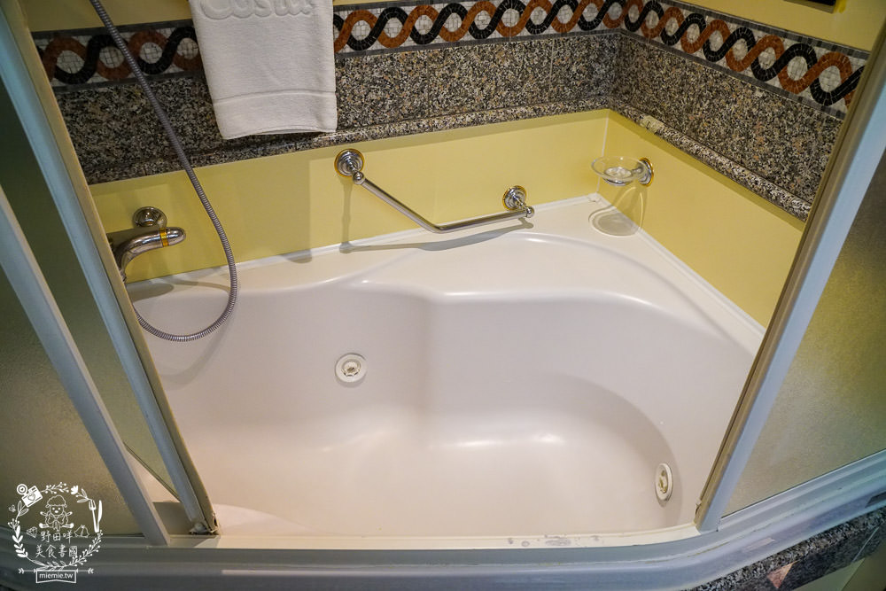 高雄郵輪2023!歌詩達郵輪莎倫娜號開箱!海上假期暢遊日本沖繩+石垣島+宮古島價錢與日期|第三、四人6900元起