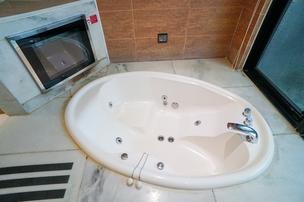 高雄住宿/歐遊國際連鎖精品旅館/休息住宿一把罩的精品旅館