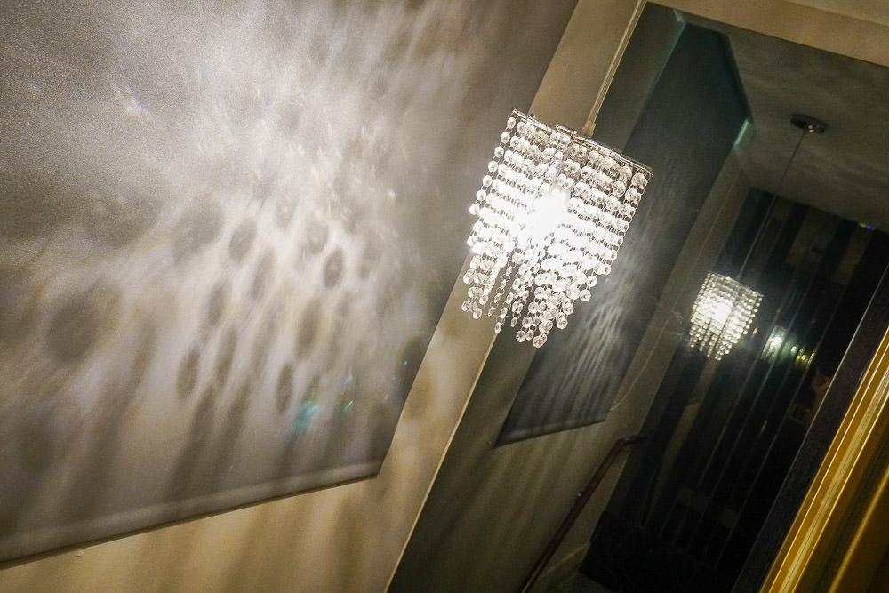 高雄鳳山歐閣精品汽車旅館|全新開幕別緻汽旅|55吋液晶電視|蒸氣放鬆設備