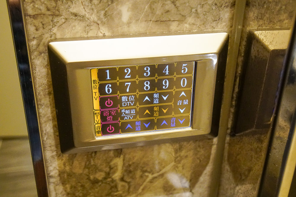 高雄鳳山歐閣精品汽車旅館|全新開幕別緻汽旅|55吋液晶電視|蒸氣放鬆設備