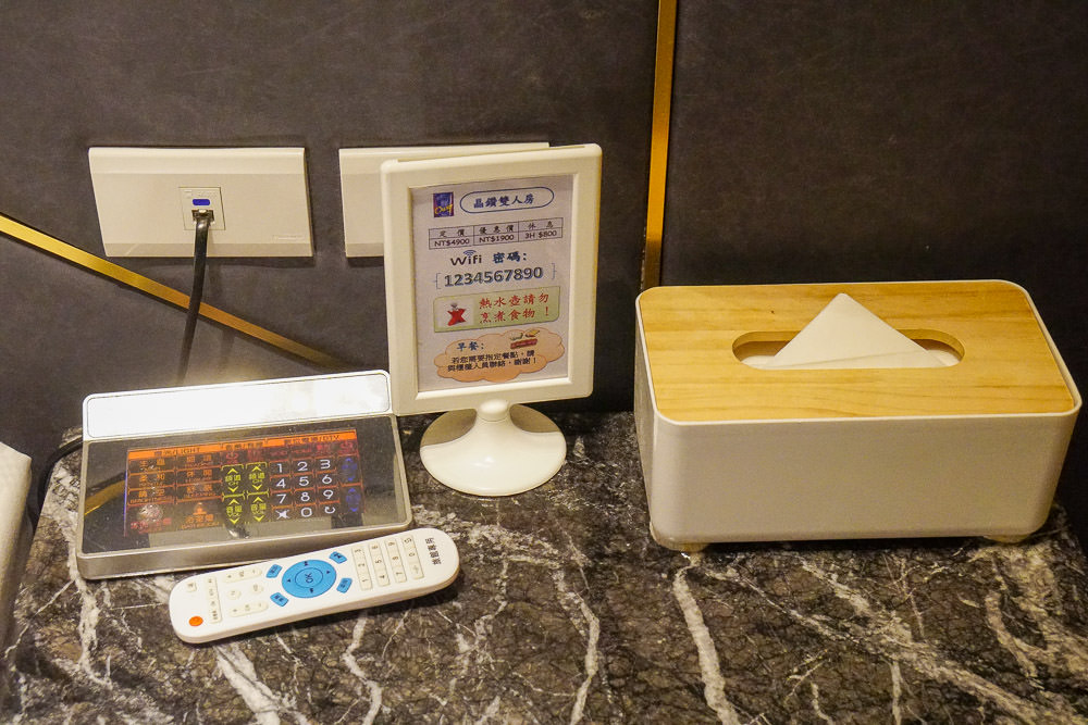 高雄鳳山歐閣精品汽車旅館|全新開幕別緻汽旅|55吋液晶電視|蒸氣放鬆設備