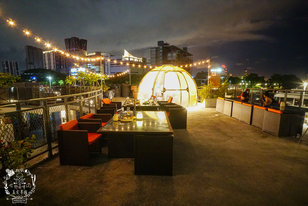 高雄[比爾比夫熟成牛排海景餐廳]22號碼頭超浪漫景觀餐廳!絢麗燈光絕美動人!