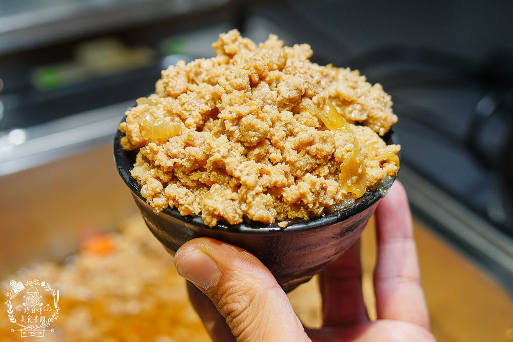 高雄汕頭泉成沙茶潮鍋(青海店)傳承一甲子的美味!推出強大壽喜肉燥飯+牛丼自助吧爽爽吃到飽 - 第22張圖 高雄汕頭泉成沙茶潮鍋(青海店)傳承一甲子的美味!推出強大壽喜肉燥飯+牛丼自助吧爽爽吃到飽
