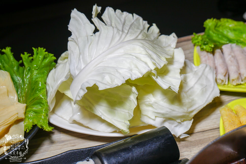 高雄汕頭泉成沙茶潮鍋(青海店)傳承一甲子的美味!推出強大壽喜肉燥飯+牛丼自助吧爽爽吃到飽 - 第75張圖 高雄汕頭泉成沙茶潮鍋(青海店)傳承一甲子的美味!推出強大壽喜肉燥飯+牛丼自助吧爽爽吃到飽