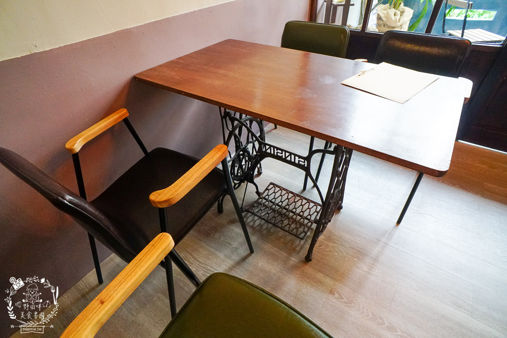 高雄[沒有包裝咖啡廳輕食料理]新崛江熱門IG打卡網美店!鬆軟司康香甜美味