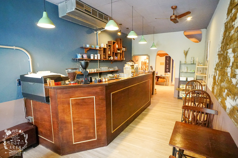 高雄[沒有包裝咖啡廳輕食料理]新崛江熱門IG打卡網美店!鬆軟司康香甜美味