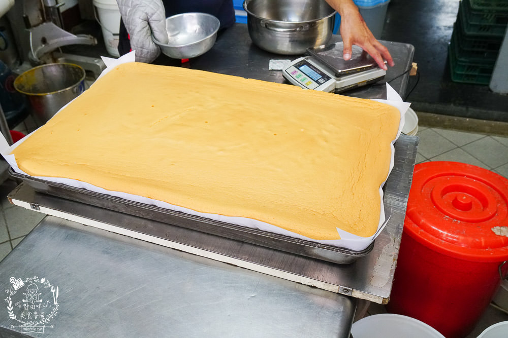 高雄法朗西斯古早味蛋糕搬家囉!早上8點人氣口味立即完售?一定要打電話預定!