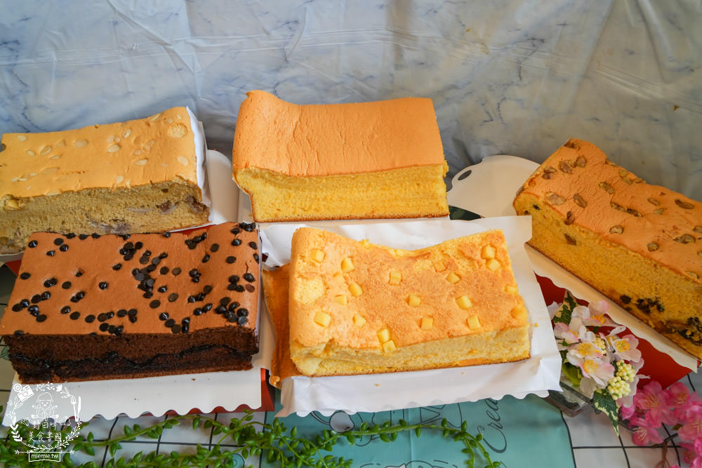 高雄[法朗西斯古早味蛋糕]隱藏在金獅湖市場每天只賣四小時的高CP值古早味蛋糕!