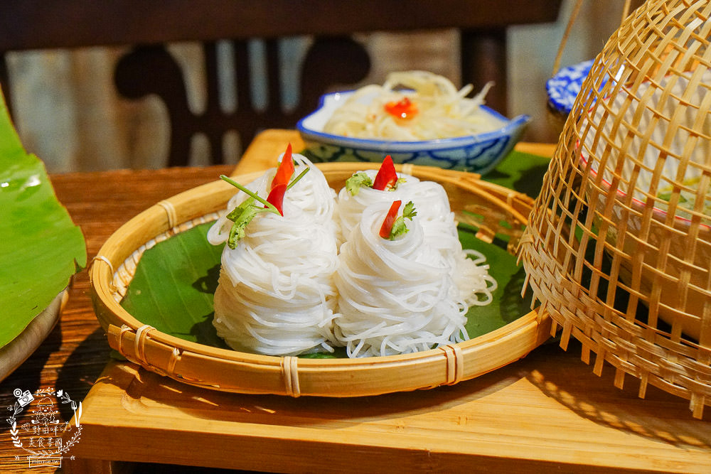高雄網美餐廳[泰泰餐桌]一個人也可爽吃泰國料理/河堤路絕美餐廳