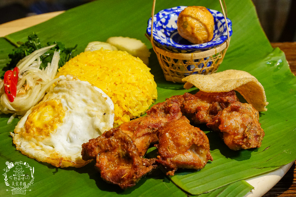 高雄網美餐廳[泰泰餐桌]一個人也可爽吃泰國料理/河堤路絕美餐廳