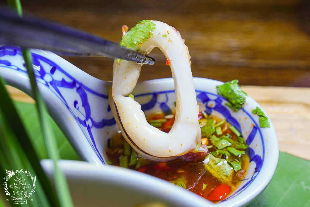 高雄網美餐廳[泰泰餐桌]一個人也可爽吃泰國料理/河堤路絕美餐廳