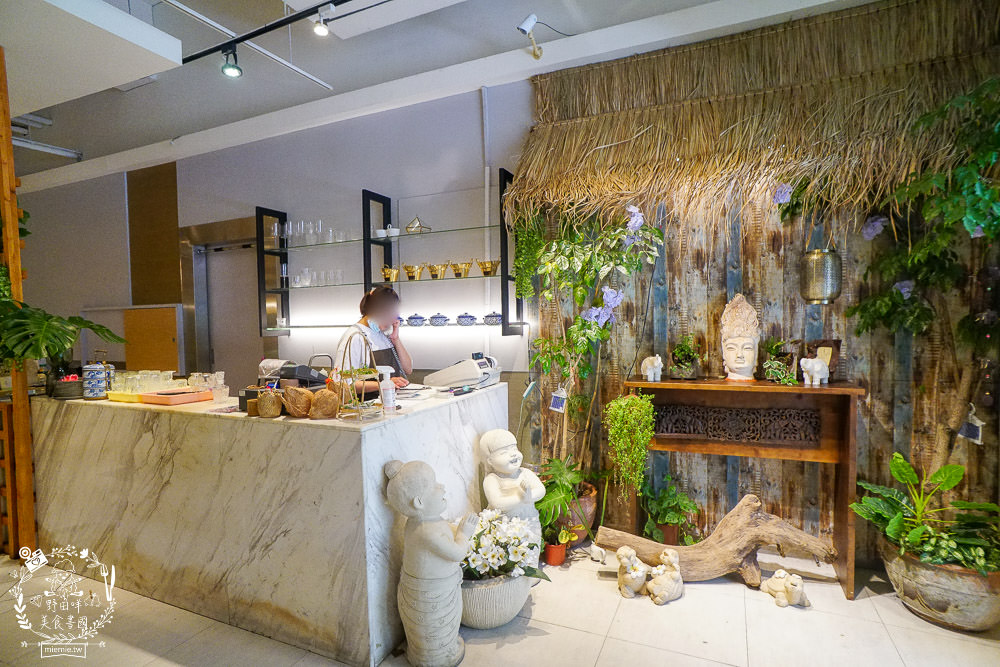 高雄網美餐廳[泰泰餐桌]一個人也可爽吃泰國料理/河堤路絕美餐廳