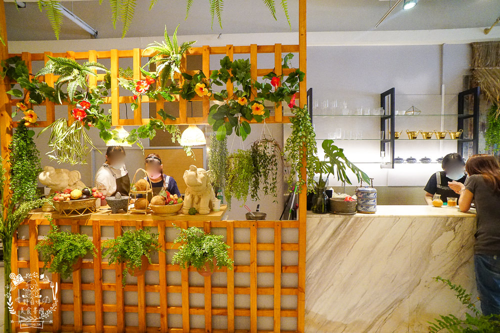 高雄網美餐廳[泰泰餐桌]一個人也可爽吃泰國料理/河堤路絕美餐廳