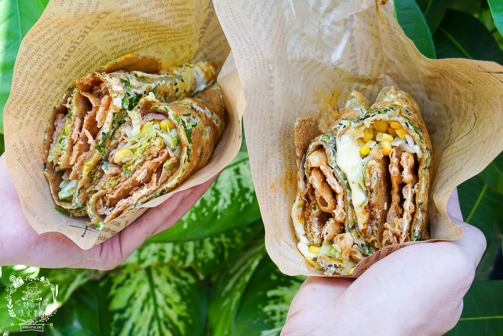 高雄[洪記煎餅果子]超人氣天津小吃!爆漿起司雙蛋必點!堪稱豐盛版的可麗餅?