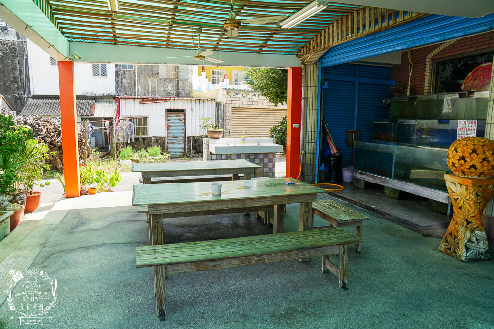 屏東[海味海鮮餐廳]後壁湖超人氣高CP值百元生魚片!合菜料理超澎湃且好停車!