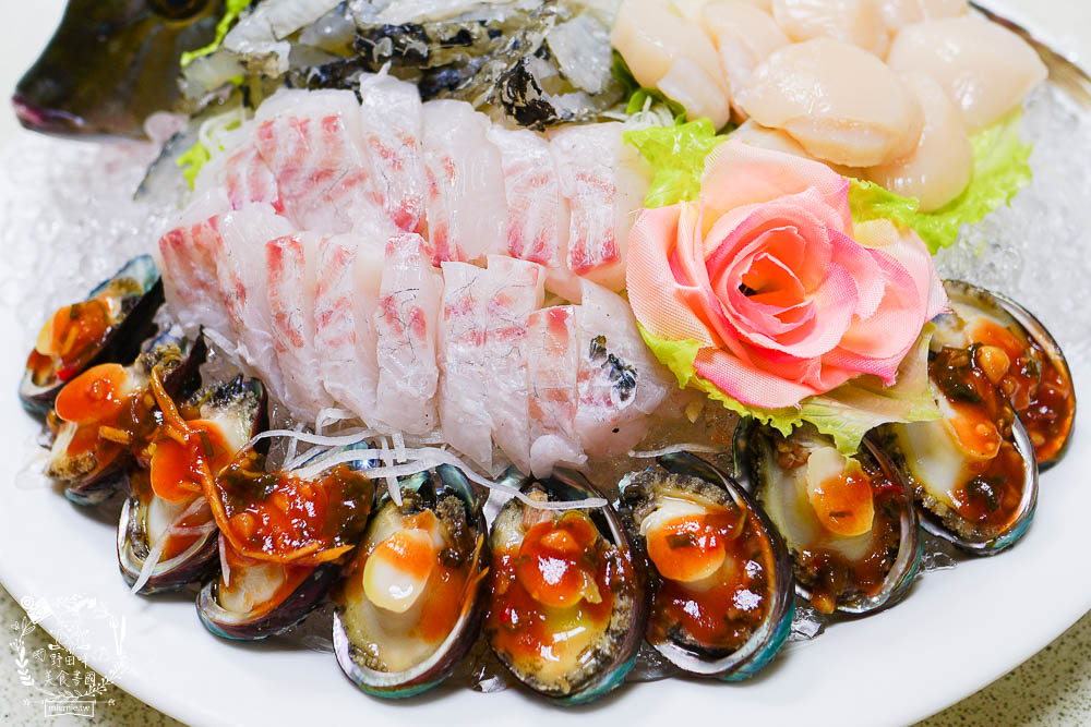 高雄[海旺澎湖海鮮]超多澎湖限定海鮮!無菜單海鮮料理讓人驚艷!超獨特冰花菜震撼味蕾!