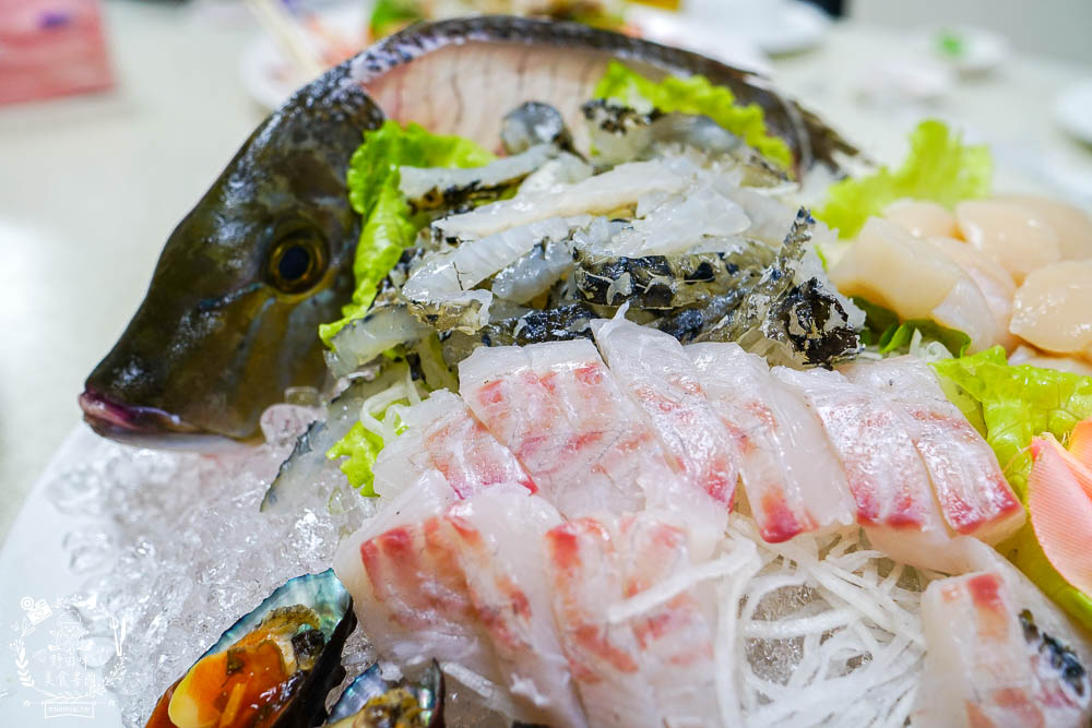 高雄[海旺澎湖海鮮]超多澎湖限定海鮮!無菜單海鮮料理讓人驚艷!超獨特冰花菜震撼味蕾!