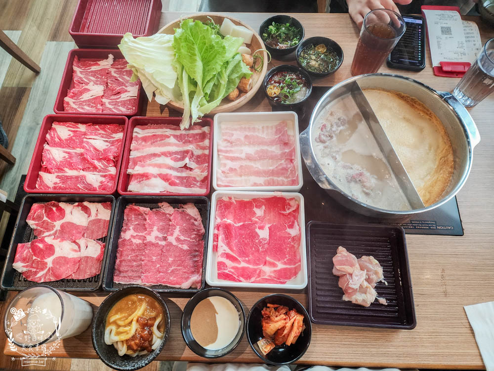 涮乃葉火鍋吃到飽|最低440元就能品嚐到彭湃自助吧!安格斯牛肉銷魂推薦!