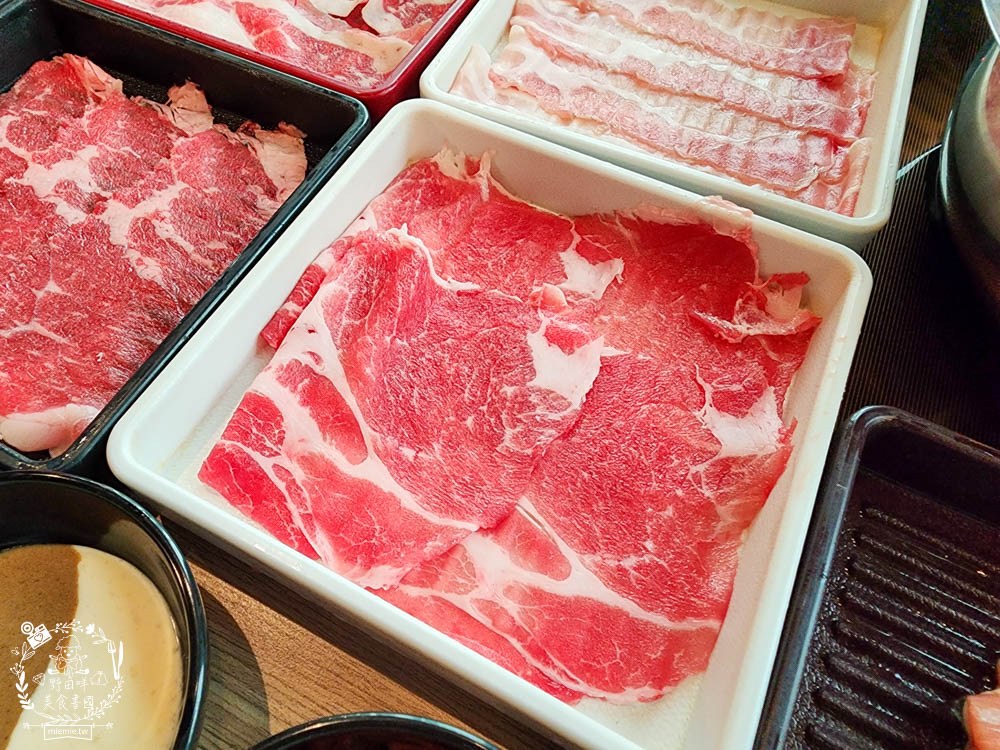 涮乃葉火鍋吃到飽|最低440元就能品嚐到彭湃自助吧!安格斯牛肉銷魂推薦!