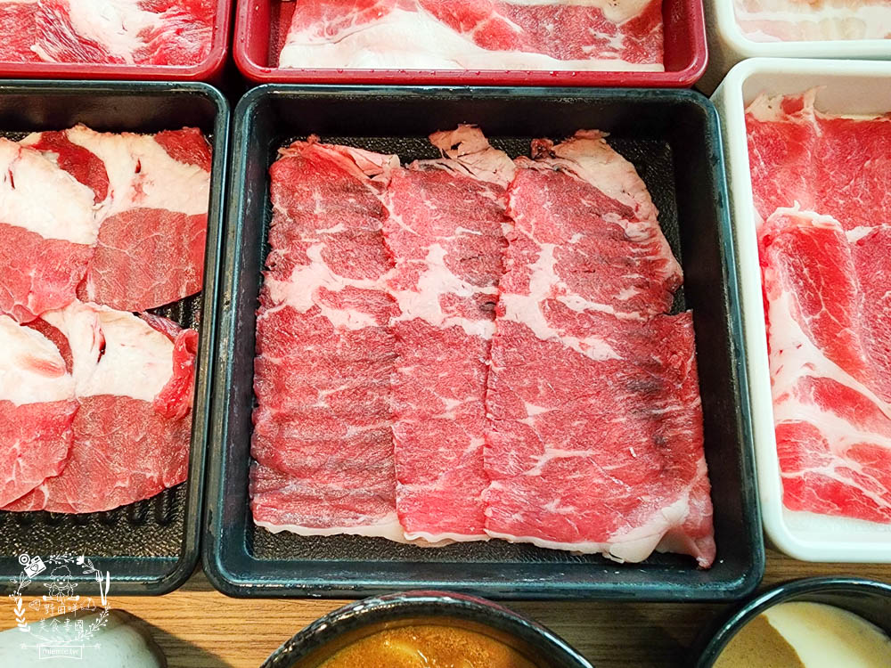 涮乃葉火鍋吃到飽|最低440元就能品嚐到彭湃自助吧!安格斯牛肉銷魂推薦!