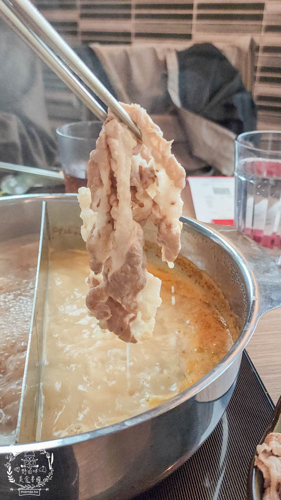 涮乃葉火鍋吃到飽|最低440元就能品嚐到彭湃自助吧!安格斯牛肉銷魂推薦!