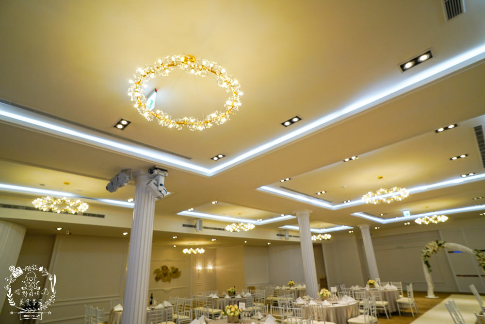 台南婚宴會場[涵花庭會館]超夢幻純白的歐風會館!婚禮場所或節慶活動包場超合適!