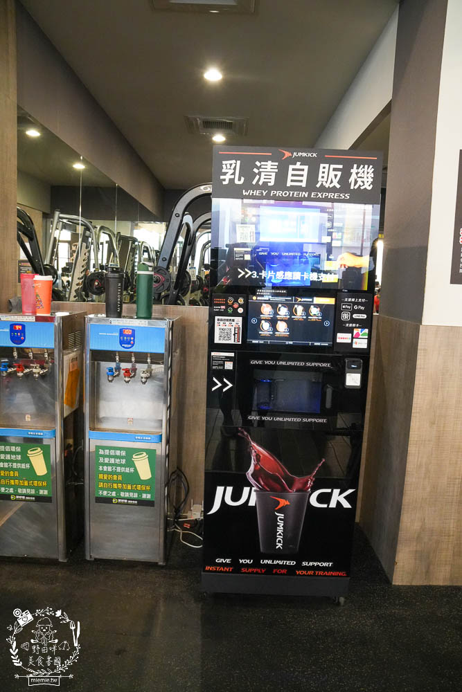 台南健身房推薦|深呼吸運動會館-安平旗艦館|教練一對一教你準確動作!超多運動器材全身都能鍛鍊？！