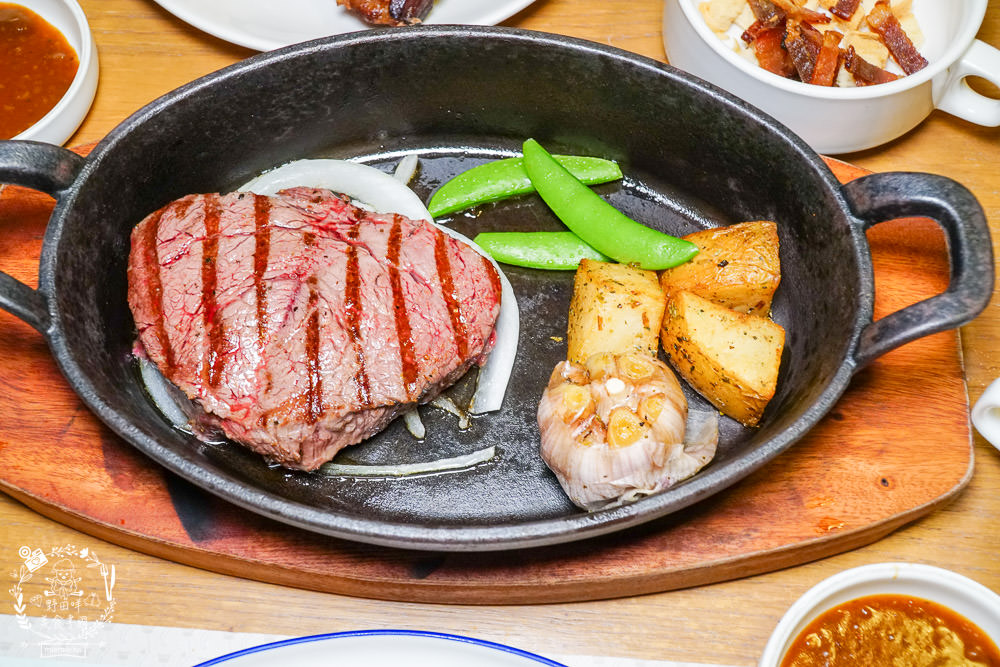 清境佛羅倫斯渡假山莊一泊二食的精緻排餐與自助吧吃到飽!澎湃的自助吧飽到天靈蓋!