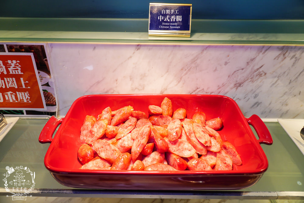 清境佛羅倫斯渡假山莊一泊二食的精緻排餐與自助吧吃到飽!澎湃的自助吧飽到天靈蓋!