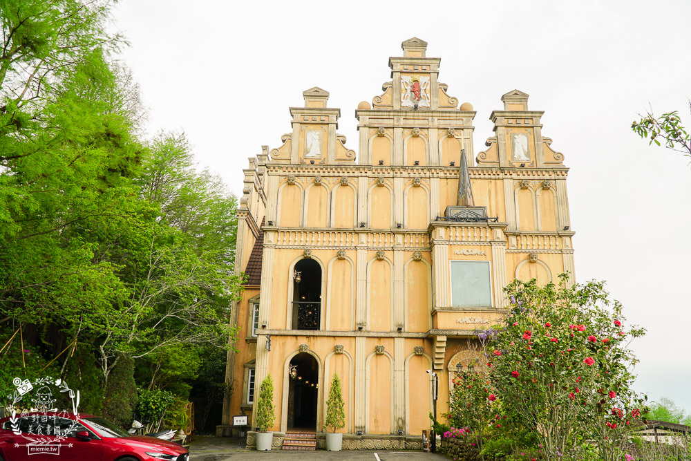 清境佛羅倫斯渡假山莊海拔1755公尺的山巒景觀住宿!一泊二食的精緻排餐與自助吧吃到飽! - 第3張圖 清境佛羅倫斯渡假山莊海拔1755公尺的山巒景觀住宿!一泊二食的精緻排餐與自助吧吃到飽!