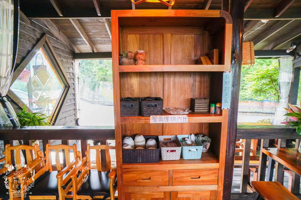 嘉義[游芭絲鄒宴餐廳]阿里山絕美夢幻的景觀餐廳!超有特色的原住民炭烤料理!熱門打卡網美餐廳