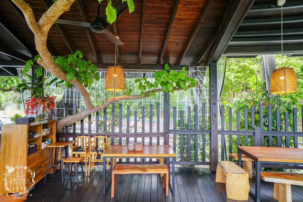 嘉義[游芭絲鄒宴餐廳]阿里山絕美夢幻的景觀餐廳!超有特色的原住民炭烤料理!熱門打卡網美餐廳