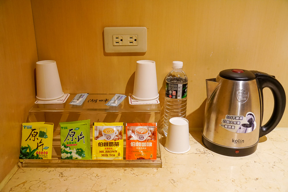 高雄汽車旅館推薦-湖畔不分平日假日休息3H-500~700 CP值高