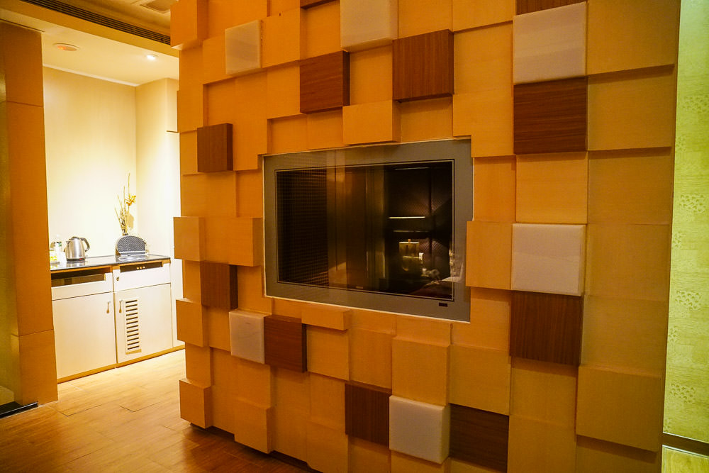 高雄汽車旅館推薦-湖畔不分平日假日休息3H-500~700 CP值高