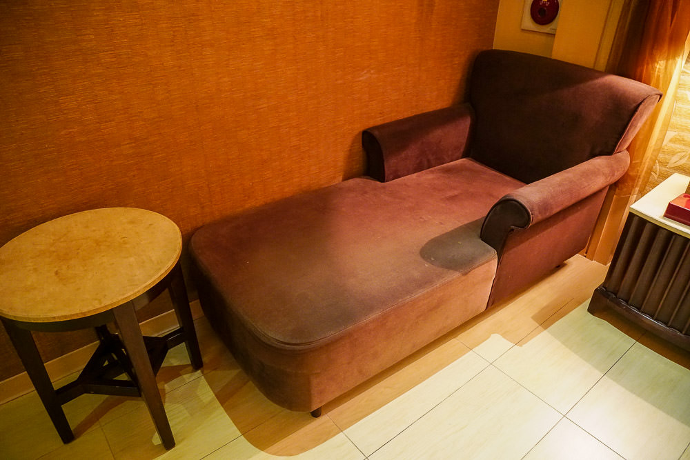 高雄汽車旅館推薦-湖畔不分平日假日休息3H-500~700 CP值高