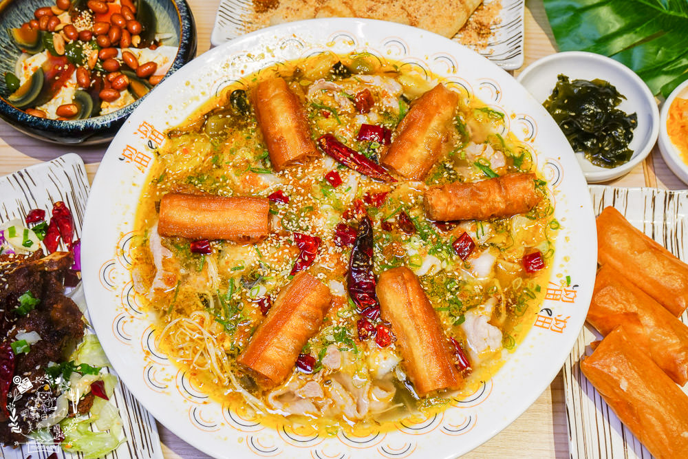 溜溜酸菜魚專賣店 遠東SOGO高雄店|銷魂酸香麻辣的澎湃酸菜魚!多人套餐超優惠！