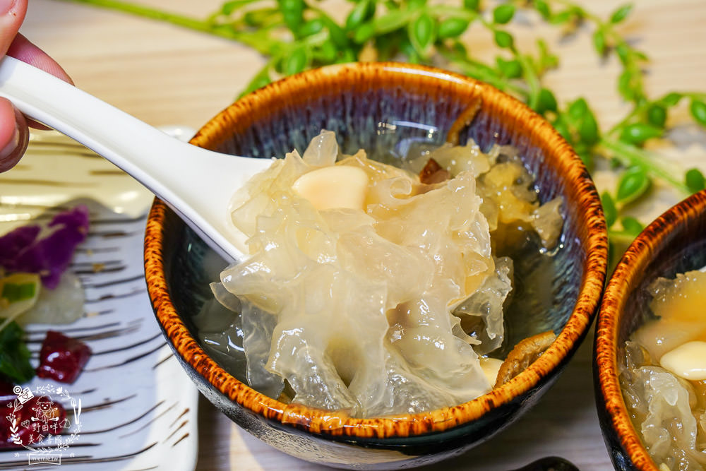 溜溜酸菜魚專賣店 遠東SOGO高雄店|銷魂酸香麻辣的澎湃酸菜魚!多人套餐超優惠！