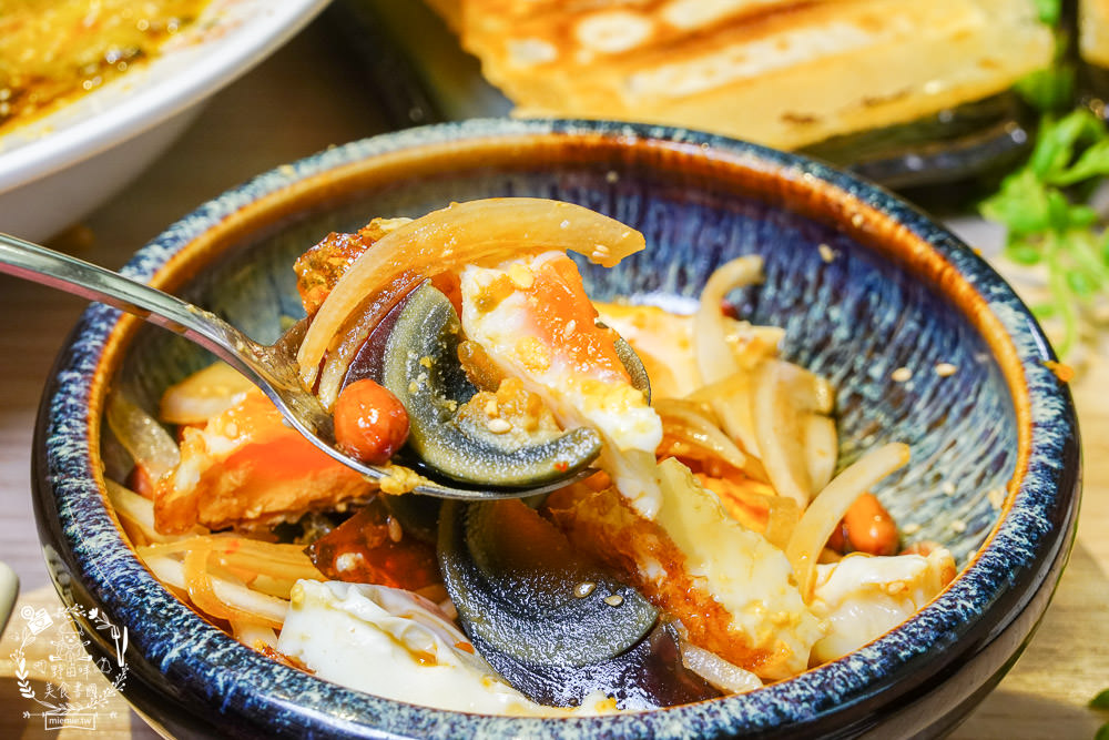 溜溜酸菜魚專賣店 遠東SOGO高雄店|銷魂酸香麻辣的澎湃酸菜魚!多人套餐超優惠！