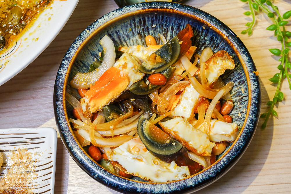 溜溜酸菜魚專賣店 遠東SOGO高雄店|銷魂酸香麻辣的澎湃酸菜魚!多人套餐超優惠！