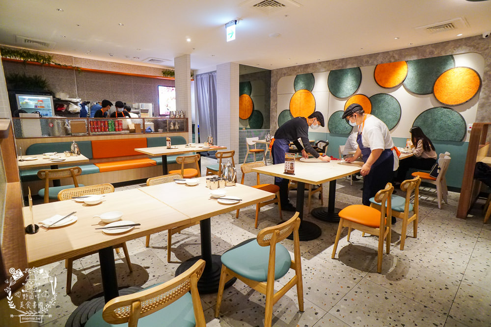 溜溜酸菜魚專賣店 遠東SOGO高雄店|銷魂酸香麻辣的澎湃酸菜魚!多人套餐超優惠！